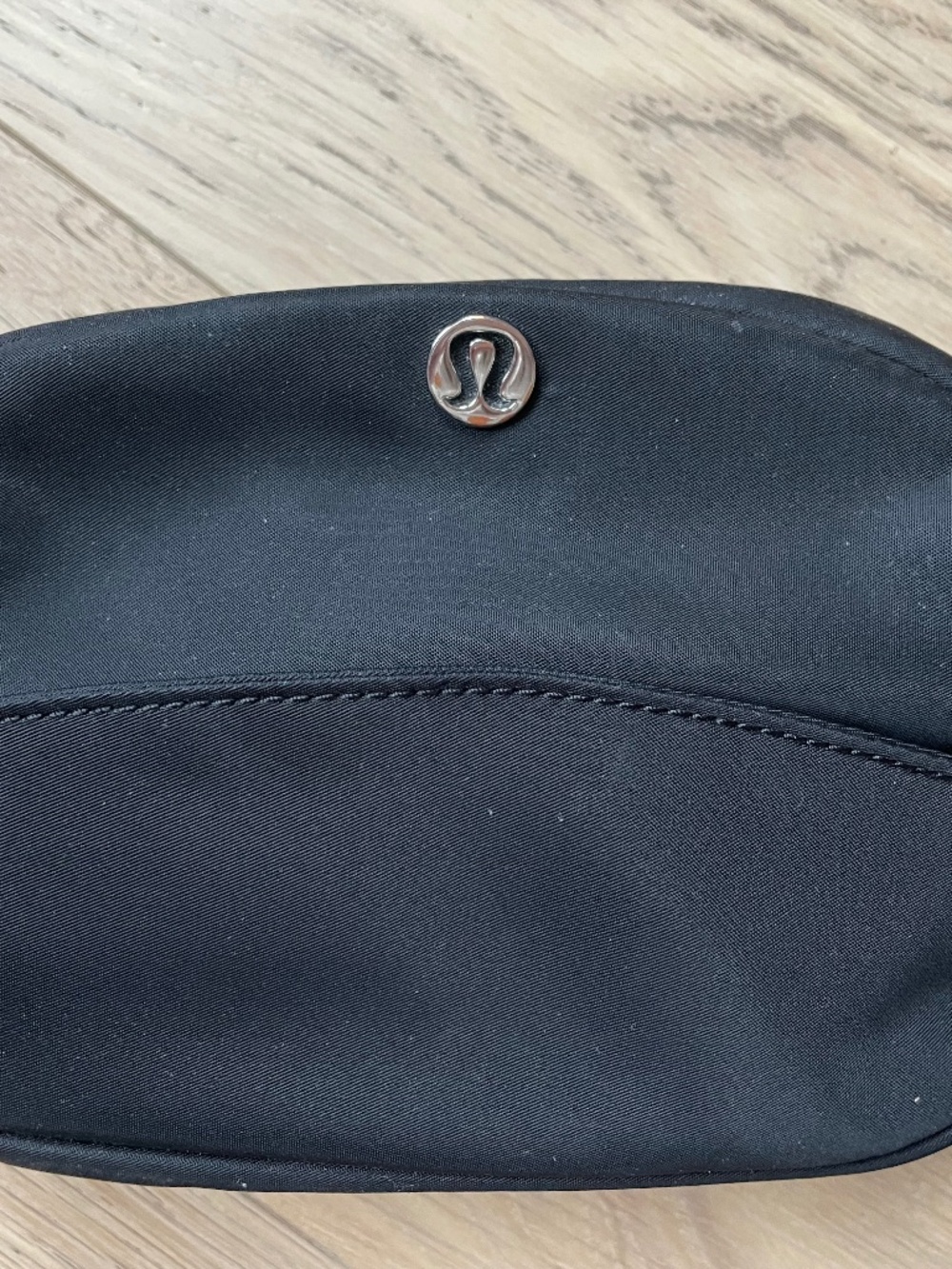 Lululemon Essentials Pouch